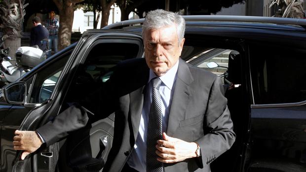 El expresidente de la CAM se declara culpable