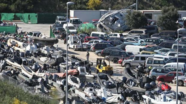 Una lancha mata a un niño que navegaba con su padre en Algeciras