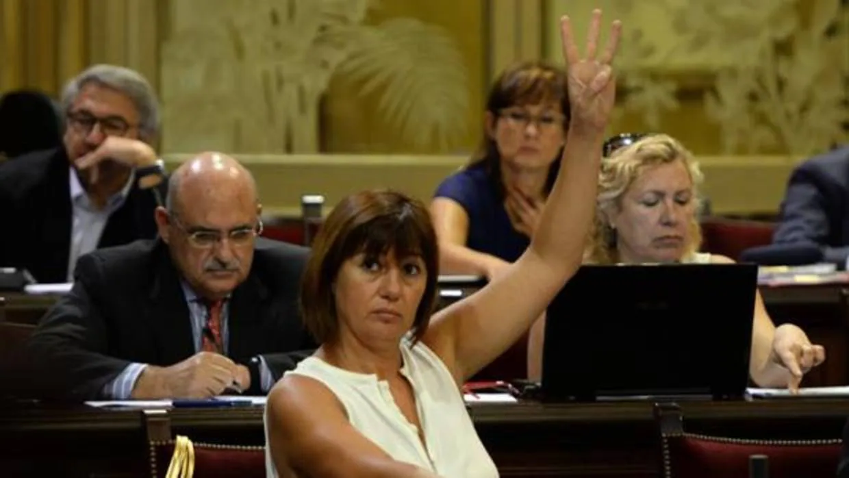 Francina Armengol, en el parlamento balear