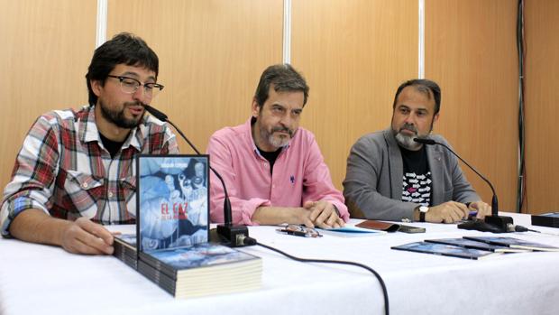 Joaquín Copeiro presenta «El caz de la avenida» en la XIII Feria del Libro de Toledo