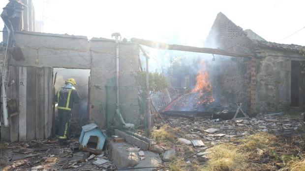 Al menos un fallecido y 30 heridos en la explosión de una pirotecnia de Tui