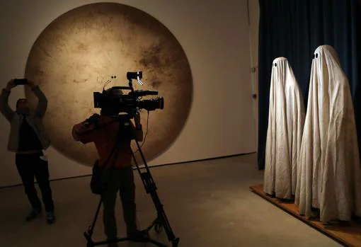 Los dos fantasmas de la película «Finisterrae», imagen de 2010