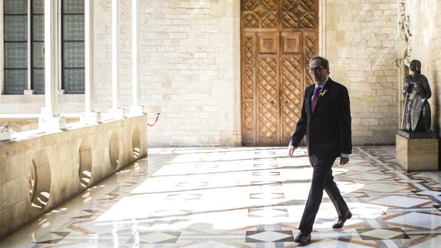 El independentismo trata de salvar a Quim Torra de su primera sesión de control