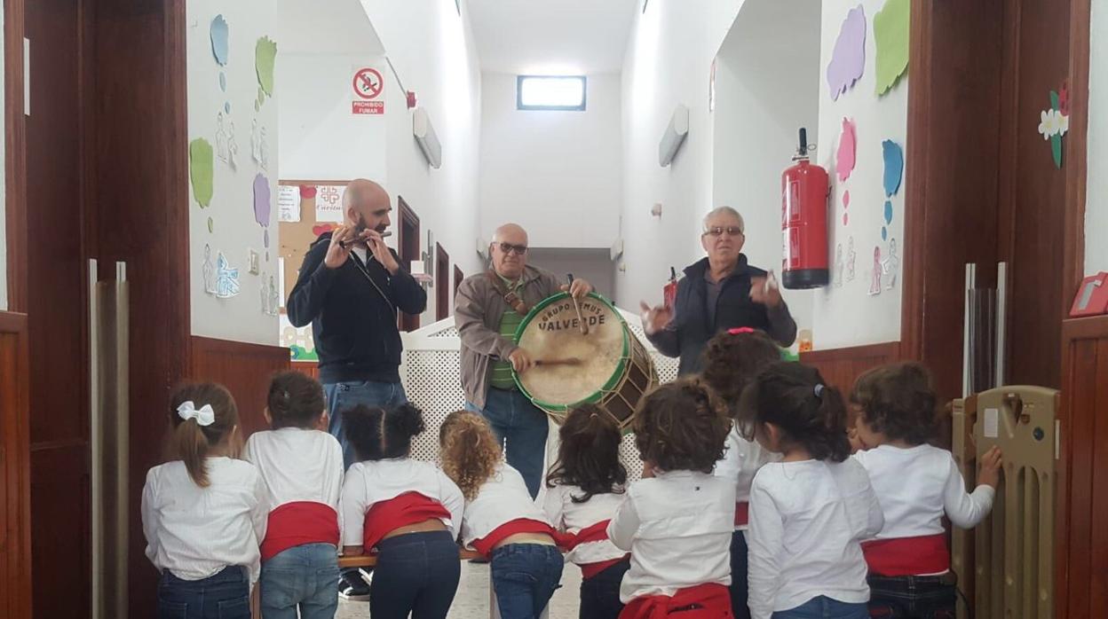 Día de Canarias en una escuela de Valverde, El Hierro