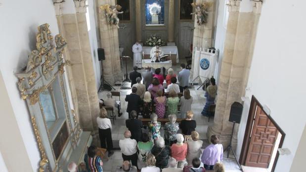 Uno de cada cuatro españoles no es religioso