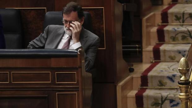 Al PDECat y ERC les puede más «echar» al PP de La Moncloa