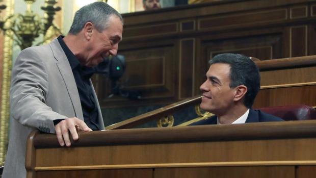 Cuando Pedro Sánchez vetó los pactos con Podemos y los nacionalistas