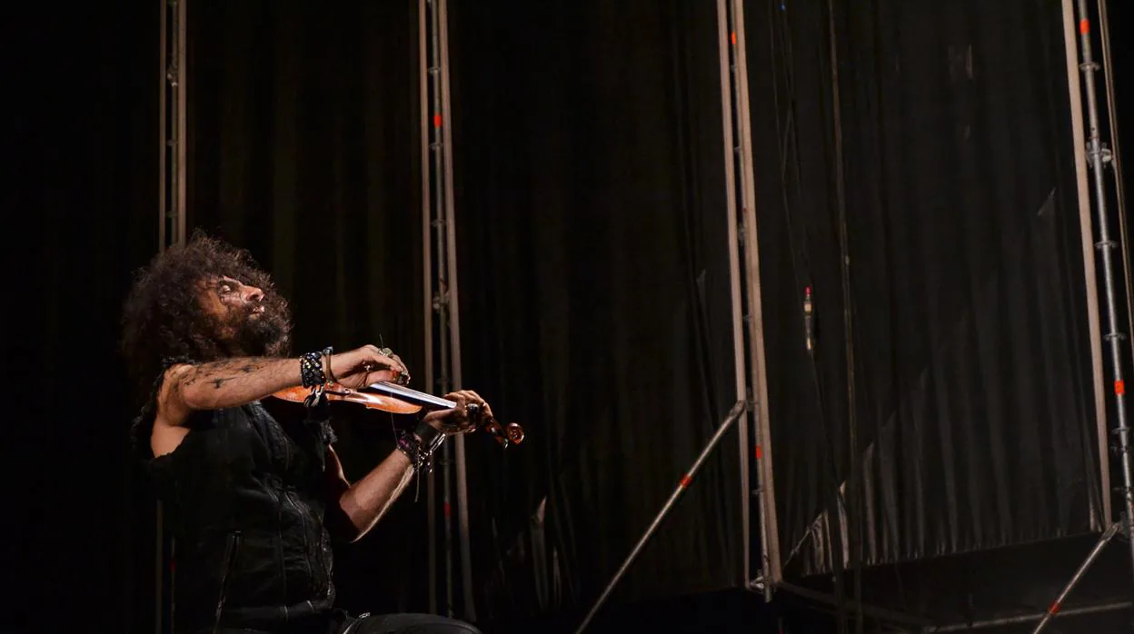 El violinista Ara Malikian, en el concierto este sábado en Valencia