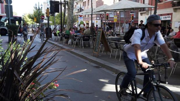Más de 500 bares de Barcelona pedirán mejorar sus terrazas