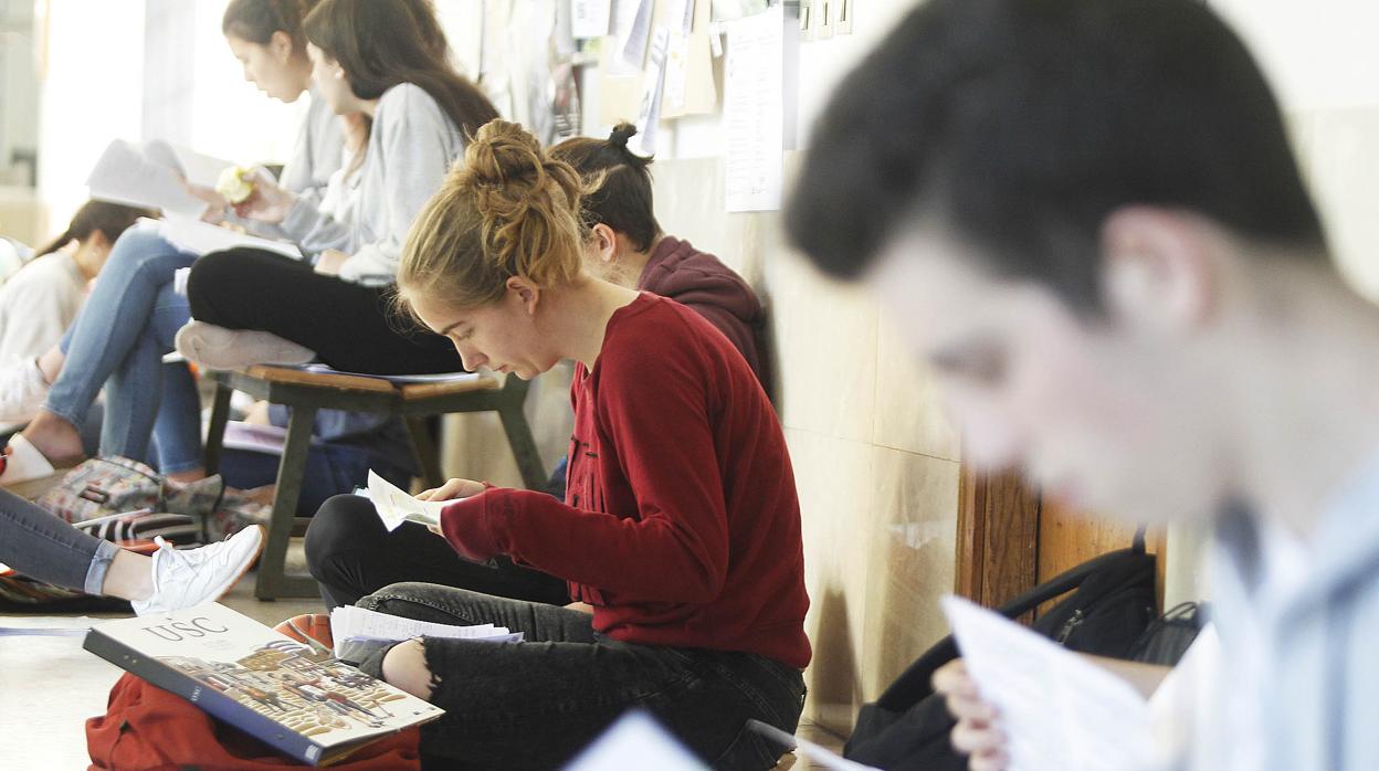 Alumnos gallegos en las pruebas de Selectividad en una imagen de archivo