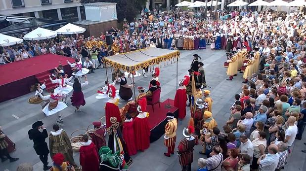 Guadalajara recrea las bodas de Felipe II e Isabel de Valois