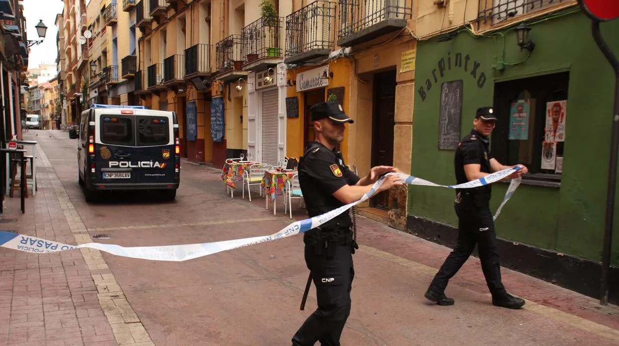 El falso aviso de bomba obligó a un intenso despliegue policial y a cortar la calle
