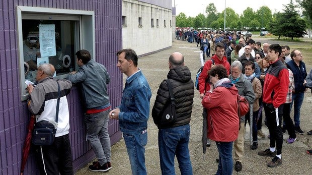 Colas kilométricas en Valladolid para conseguir una entrada para la final del Play Off de ascenso