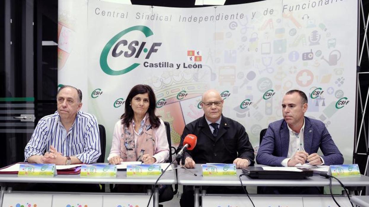 Representantes del sindicato CSIF durante la rueda de prensa en la que han anunciado movilizaciones contra la Junta de Castilla y León