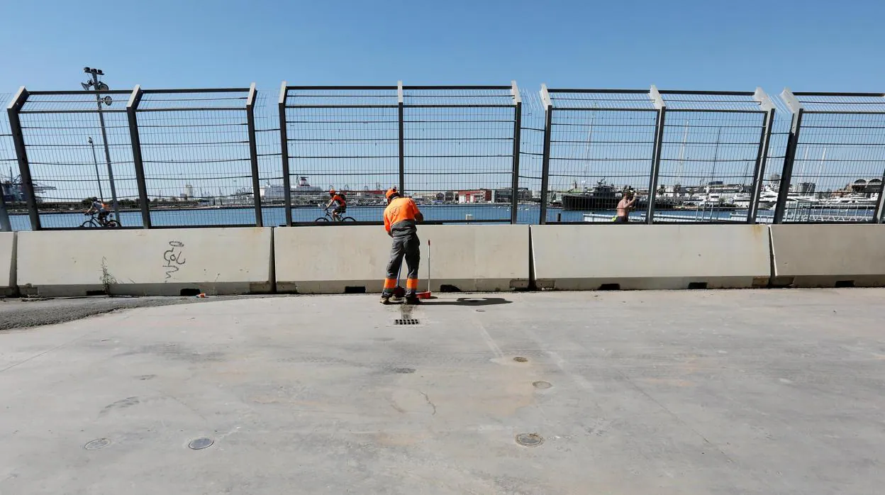 El puerto de Valencia se prepara para la situación de emergencia humanitaria ante la llegada del Aquarius a Valencia