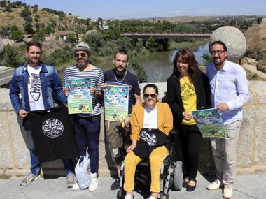 Los organizadores del festival, con Diego Mejías, concejal de Juventud de Toledo