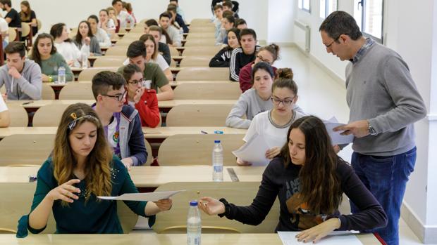 El 96,16% de los alumnos de Castilla y León supera las pruebas de junio de la EBAU