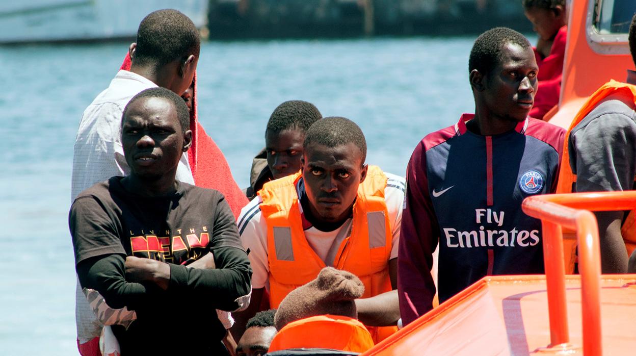Salvamento Marítimo rescata a 1.138 inmigrantes durante el fin de semana