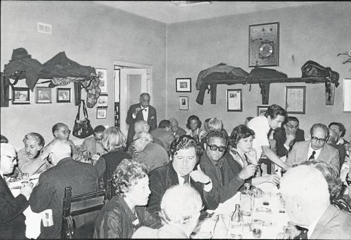Cena de la peña «Los amigos de Julio Camba», en Casa Ciriaco en marzo de 1979