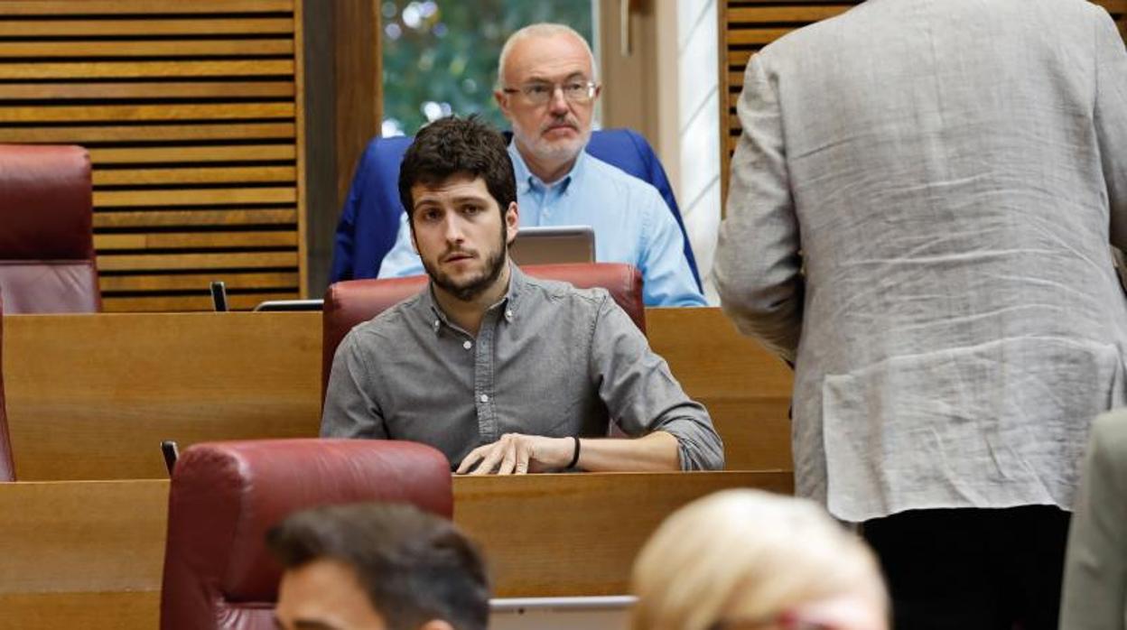 Antonio Estañ y Antonio Montiel en las Cortes Valencianas