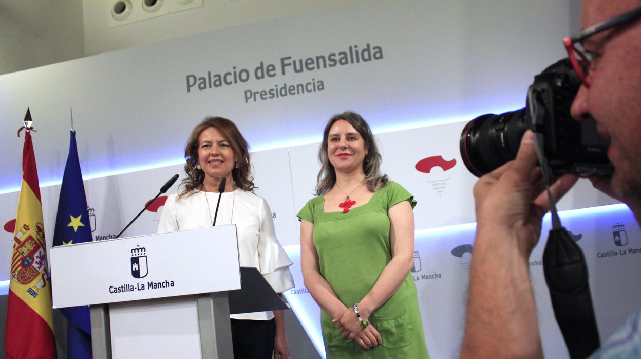 Araceli Martínez, junto a Aurelia Sánchez