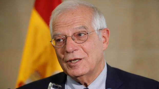 Borrell defiende a Morenés frente a Torra: «No podía permanecer impasible ante los ataques contra España»