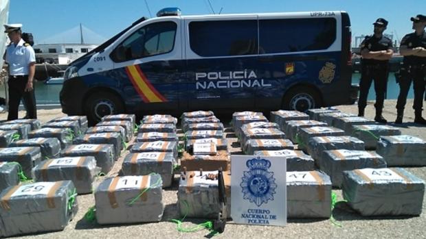 Interceptado en alta mar un velero rumbo a Galicia con 1.500 kilos de cocaína