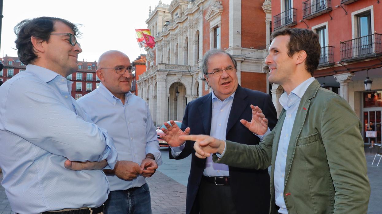 Mañueco, Carnero y Herrera, con Pablo Casado, durante su visita el pasado martes a Valladolid