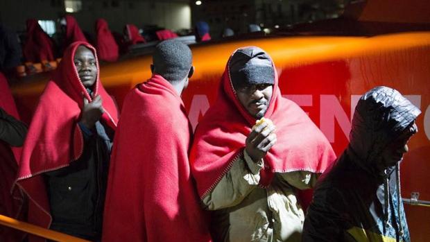 Rescatados 70 inmigrantes en el estrecho de Gibraltar