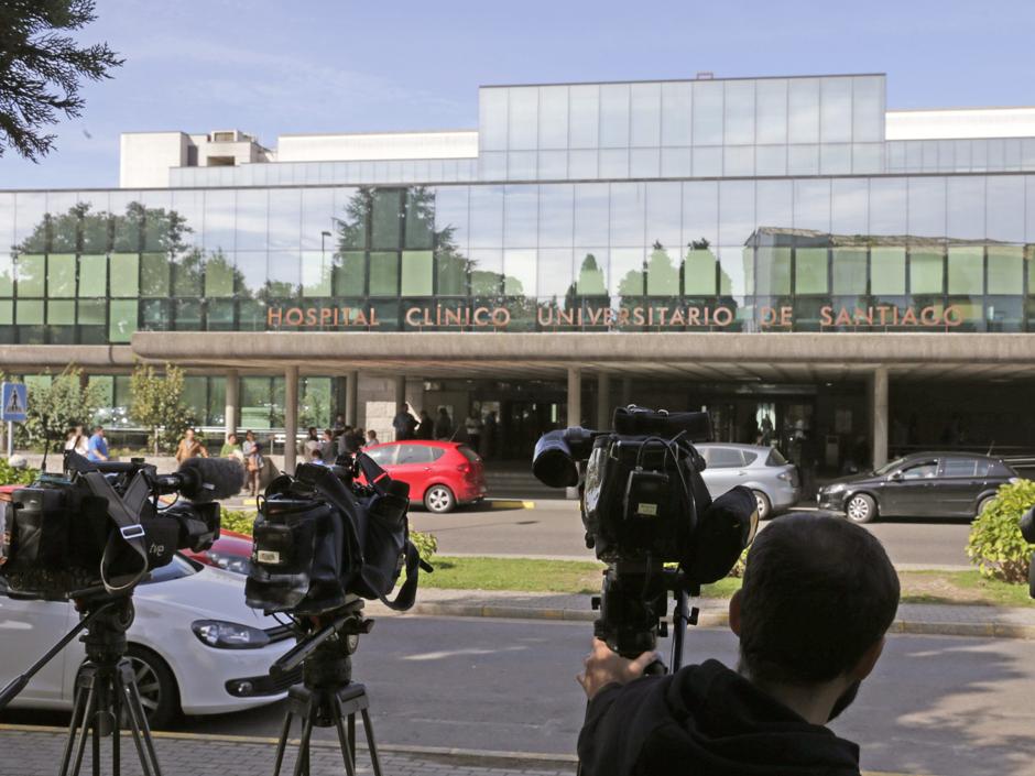 Exteriores del hospital donde permenece ingresada la víctima