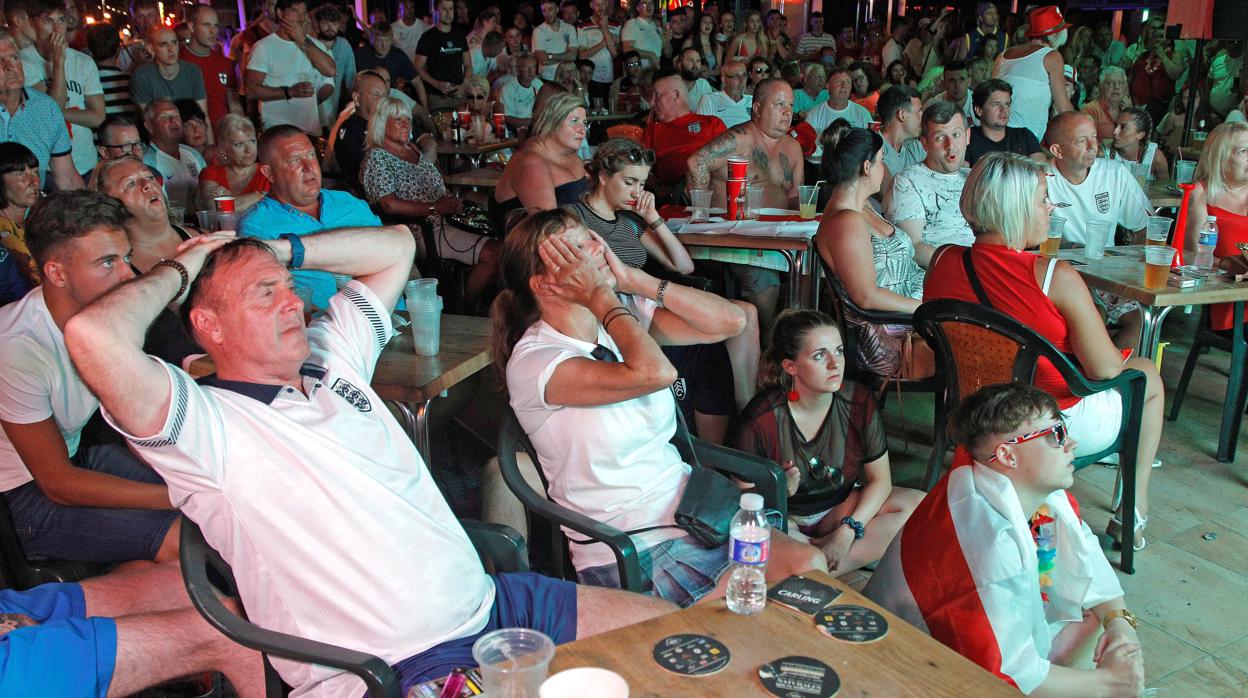 Imagen de los aficionados ingleses tomada este miércoles en Benidorm