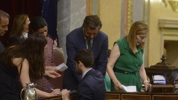 El Congreso rechaza a los cuatro consejeros de RTVE que faltaban para completar la dirección