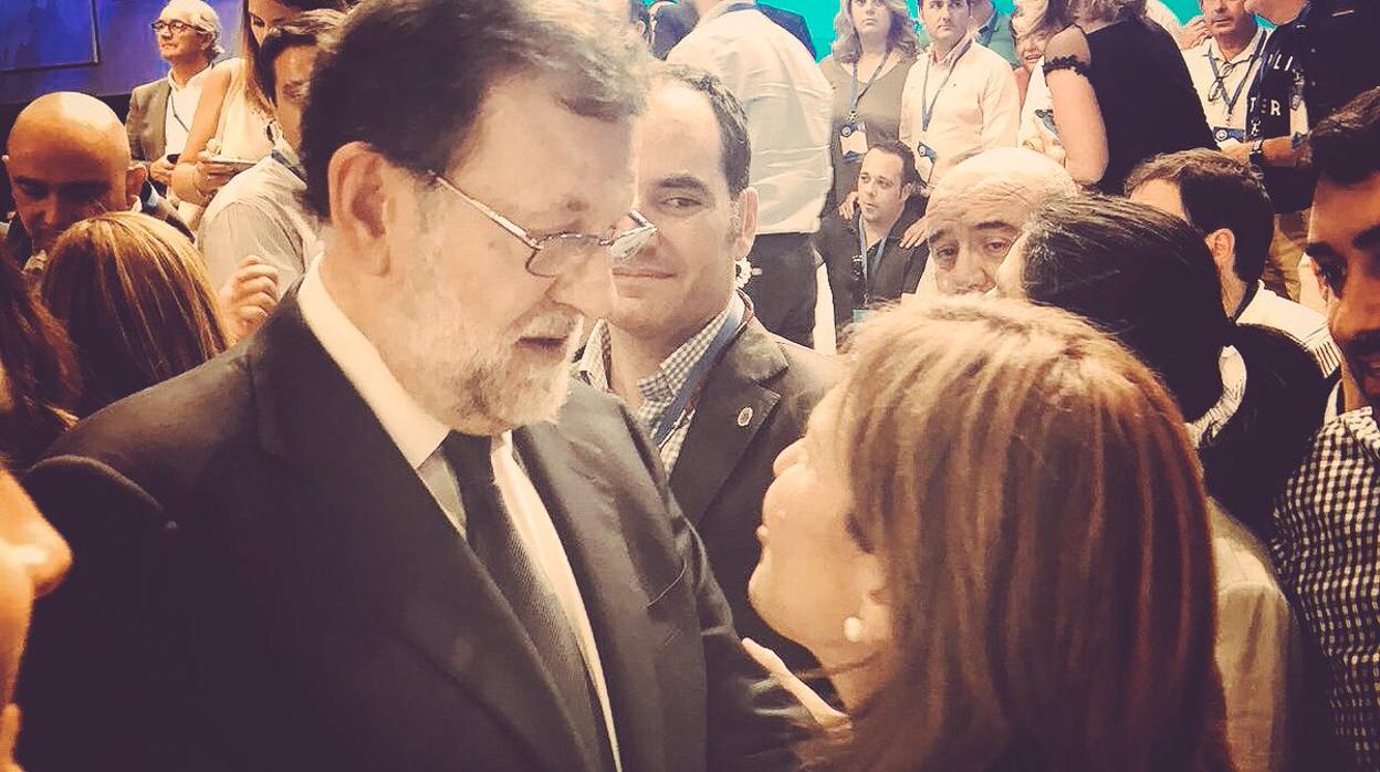 Mariano Rajoy e Isabel Bonig, este viernes en el congreso del PP