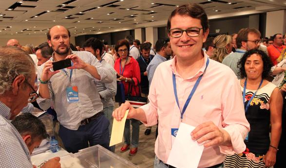 Fernández Mañueco: «Ha ganado el Partido Popular al cien por cien»