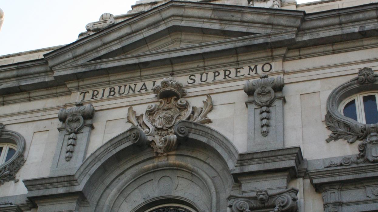 El Supremo establece que la pensión acaba cuando un cónyuge rehace su vida tras el divorcio