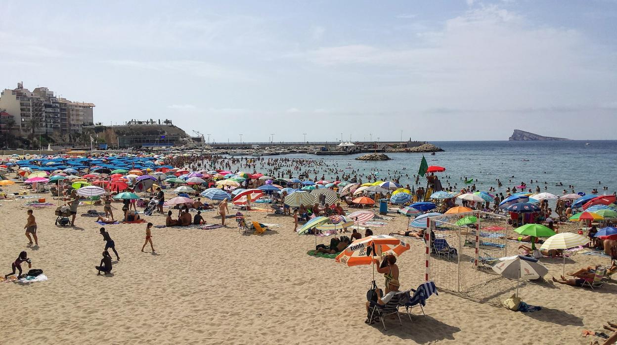 Una playa española en una imagen de archivo