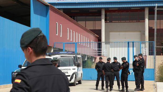 Alarma en la cárcel de Zuera por un apagón de hora y media