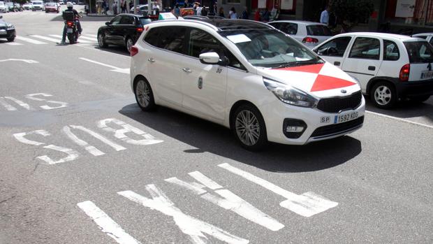 La justicia obligó a conceder la mitad de las licencias VTC en Galicia