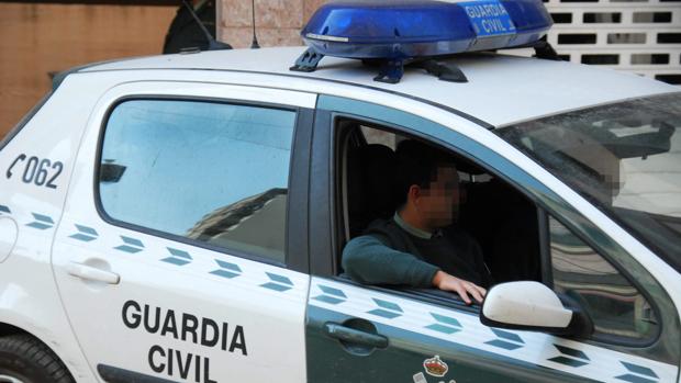 Dos detenidos por intentar robar la pila de agua bendita de una iglesia de Palencia