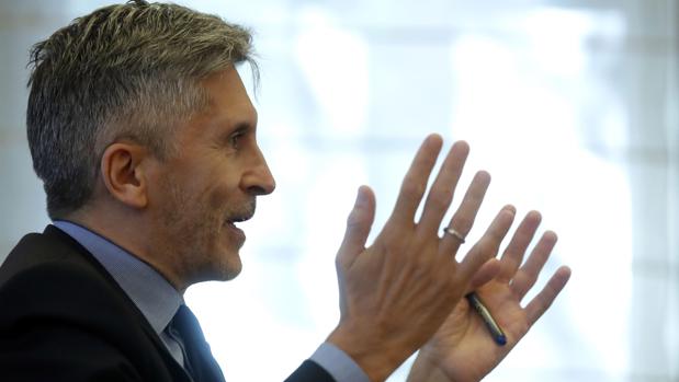 Marlaska mantiene el recurso de Rajoy a favor de las devoluciones en caliente