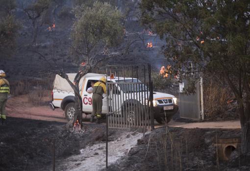 Estabilizado el incendio en «La Sierrilla» (Cáceres) y desactivado nivel 1
