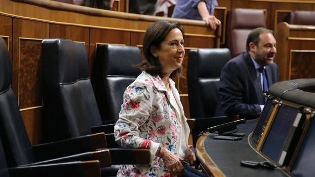 Defensa suspende la oposición de psicólogos hasta que los tribunales decidan