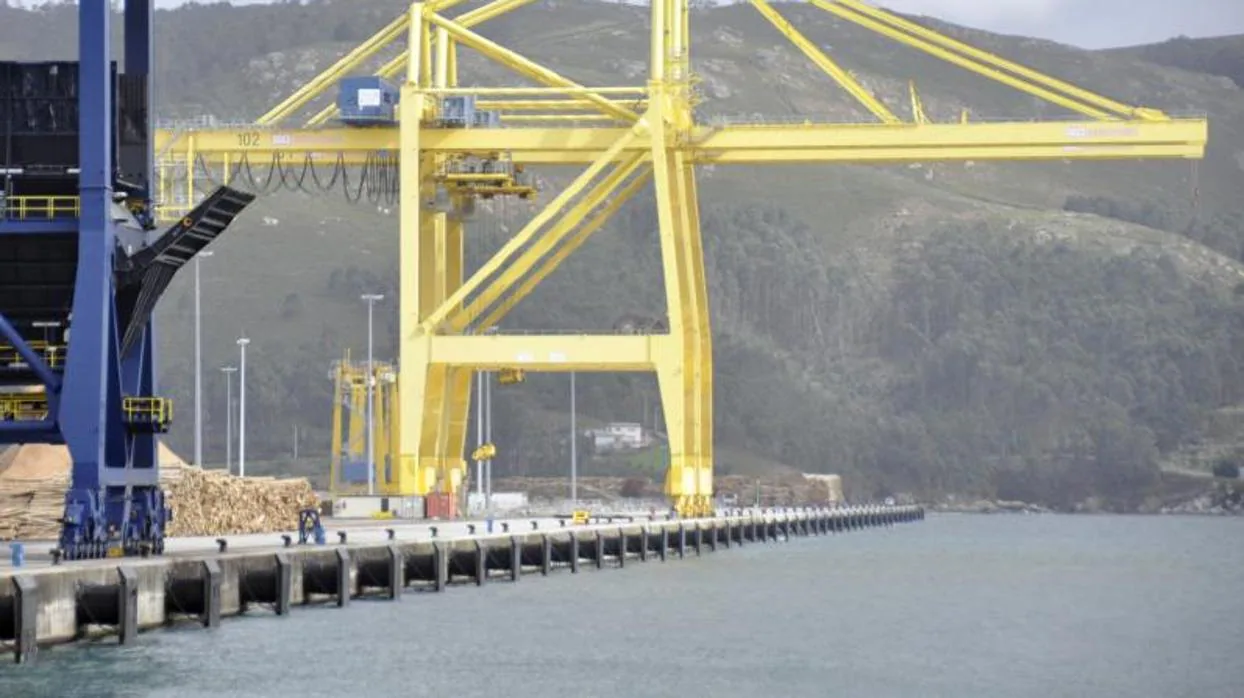 Imagen del puerto exterior de Ferrol