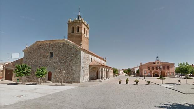 Un pueblo de Ávila de 186 habitantes homenajea 26 vecinos de más de 85 años