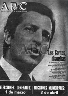 Tras ganar las primeras elecciones de la democracia, en 1977, Adolfo Suárez disolvió las Cortes y convocó nuevas elecciones para el 1 de marzo de 1979 una vez aprobada la nueva Constitución. En enero de 1981, Suárez presentaba su dimisión.