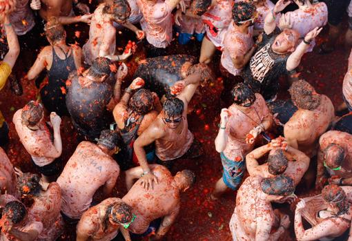 Imagen de las batallas tomatinas de Buñol