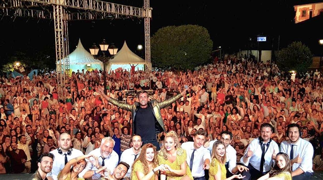 La famosa orquesta «Esmeralda» actuará en la plaza del Ayuntamiento de Gálvez este viernes