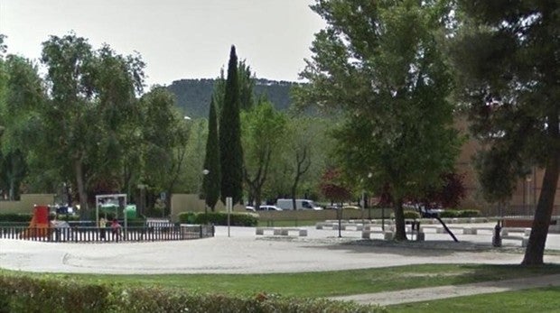 Disparan un perdigonazo a una niña de 8 años en un parque de Alcalá