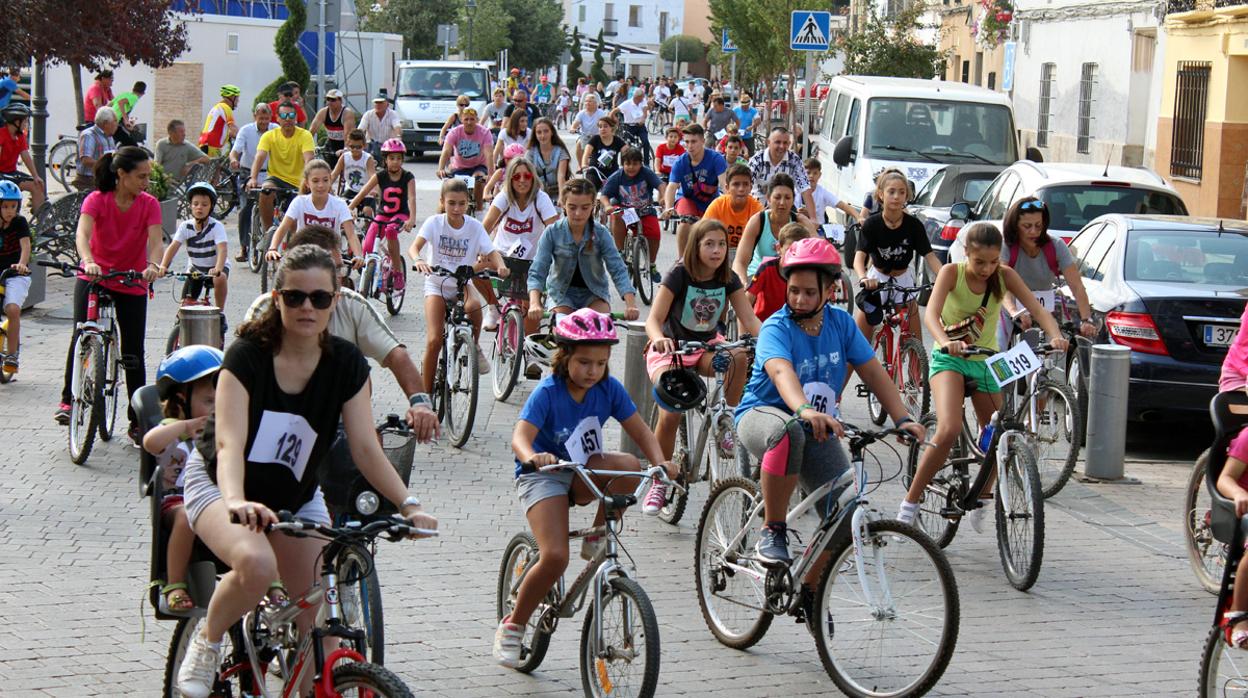 Participantes en el Día de la Bicicleta