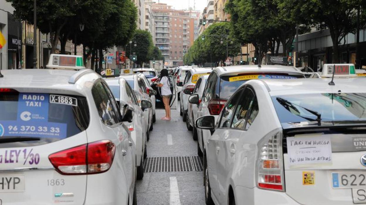 Huelga de taxis en Valencia